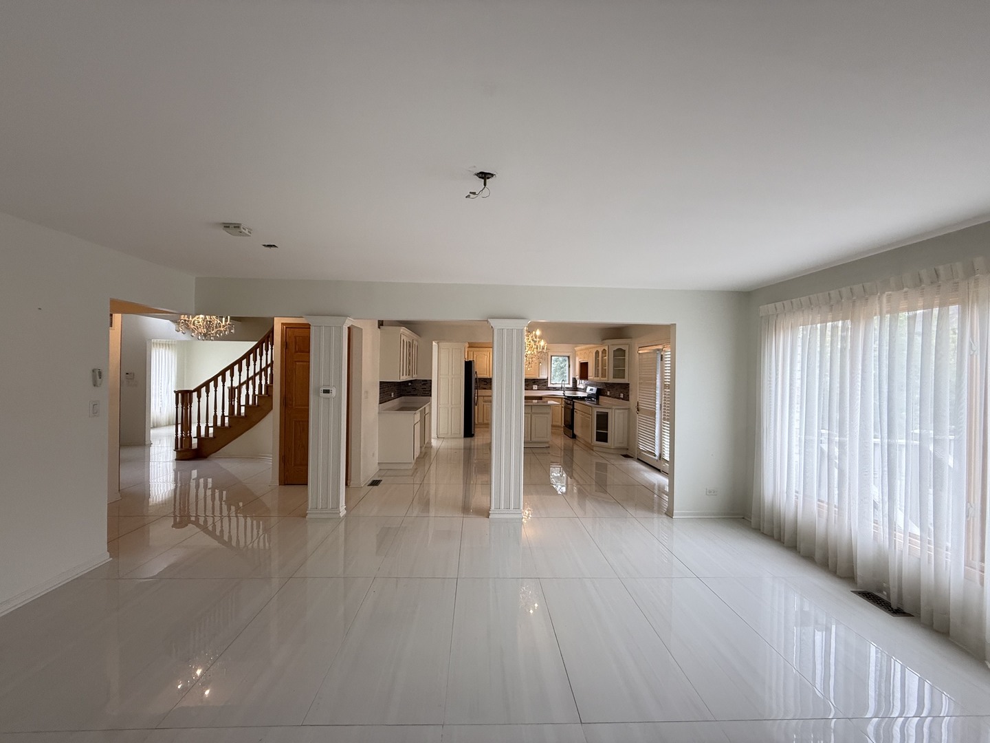 8516 Moody Avenue Property Photo 4