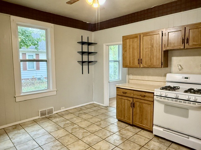 723 6th Street Property Photo 8