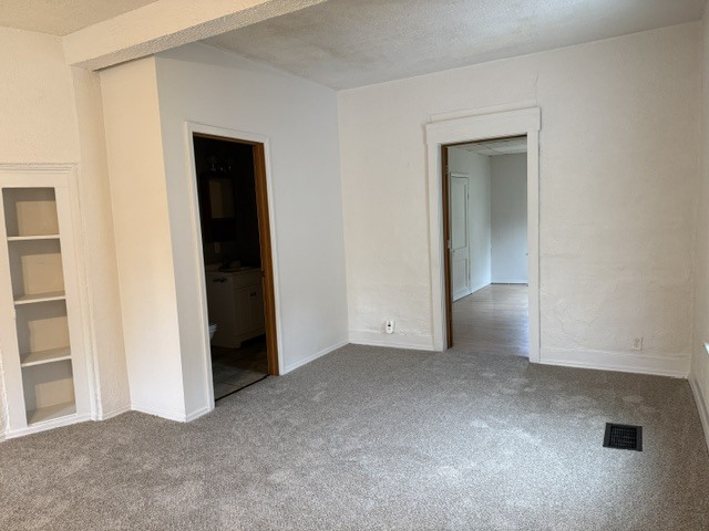 723 6th Street Property Photo 11