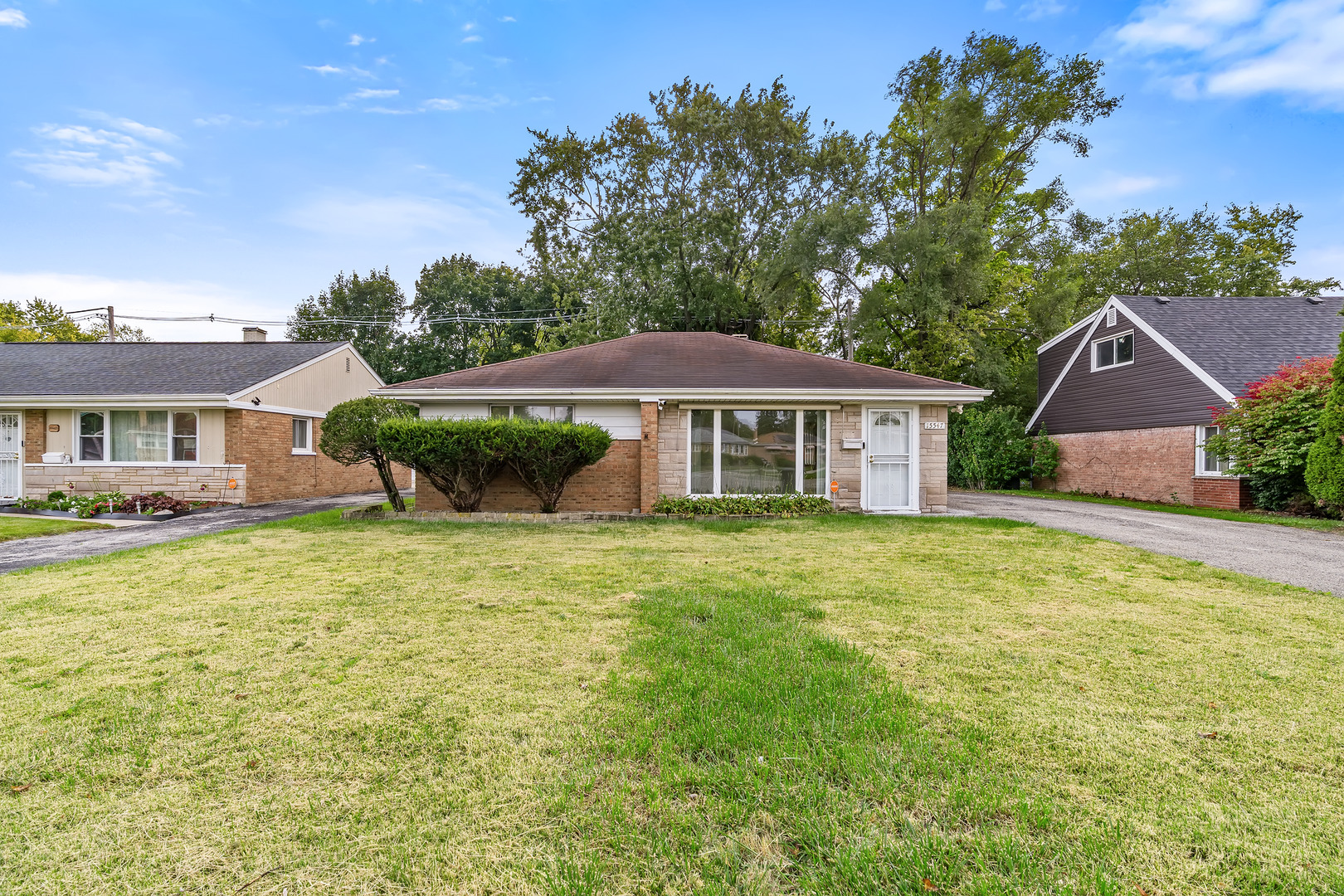 15547 Rose Drive Property Photo 1
