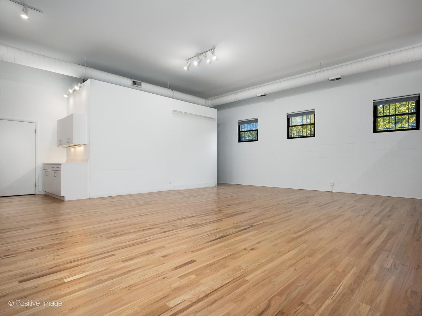400 N Racine Avenue 105 Property Photo 12