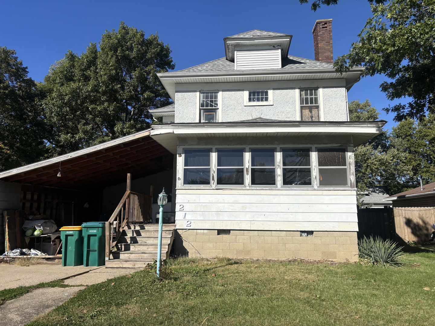 212 W Vine Street Property Photo 1