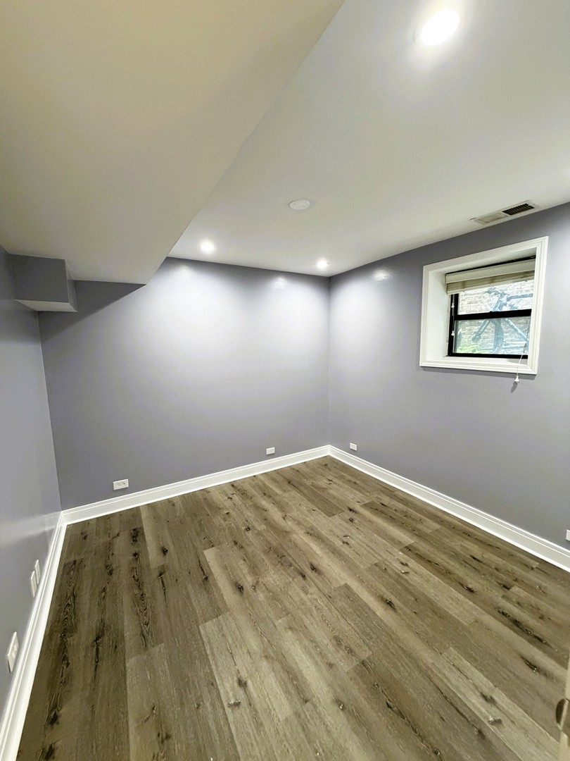 4011 N Kenmore Avenue G3 Property Photo 6