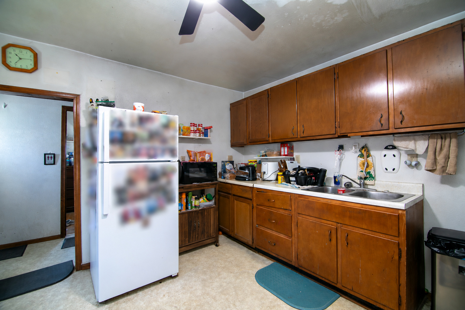 413 W Superior Street Property Photo 7