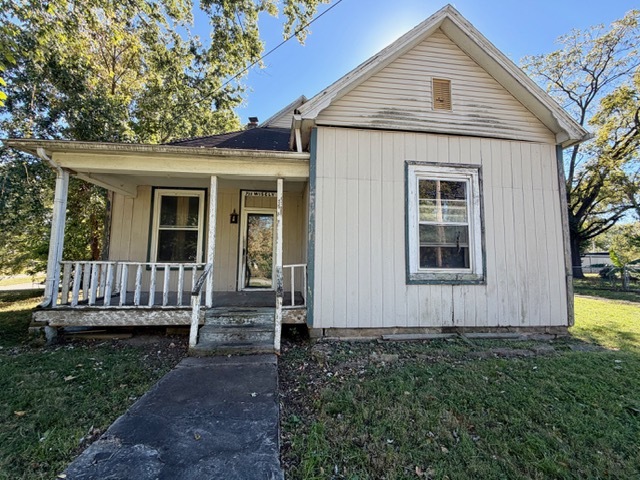 711 Wisely Street Property Photo 1