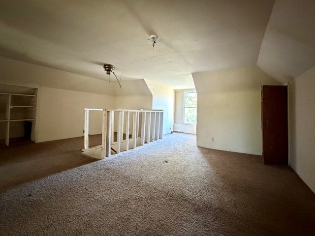 711 Wisely Street Property Photo 17