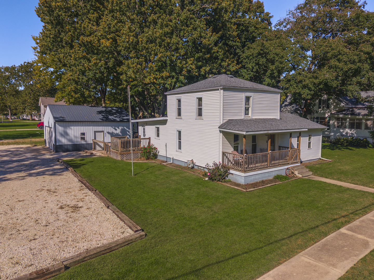 501 N Elm Street Property Photo 1