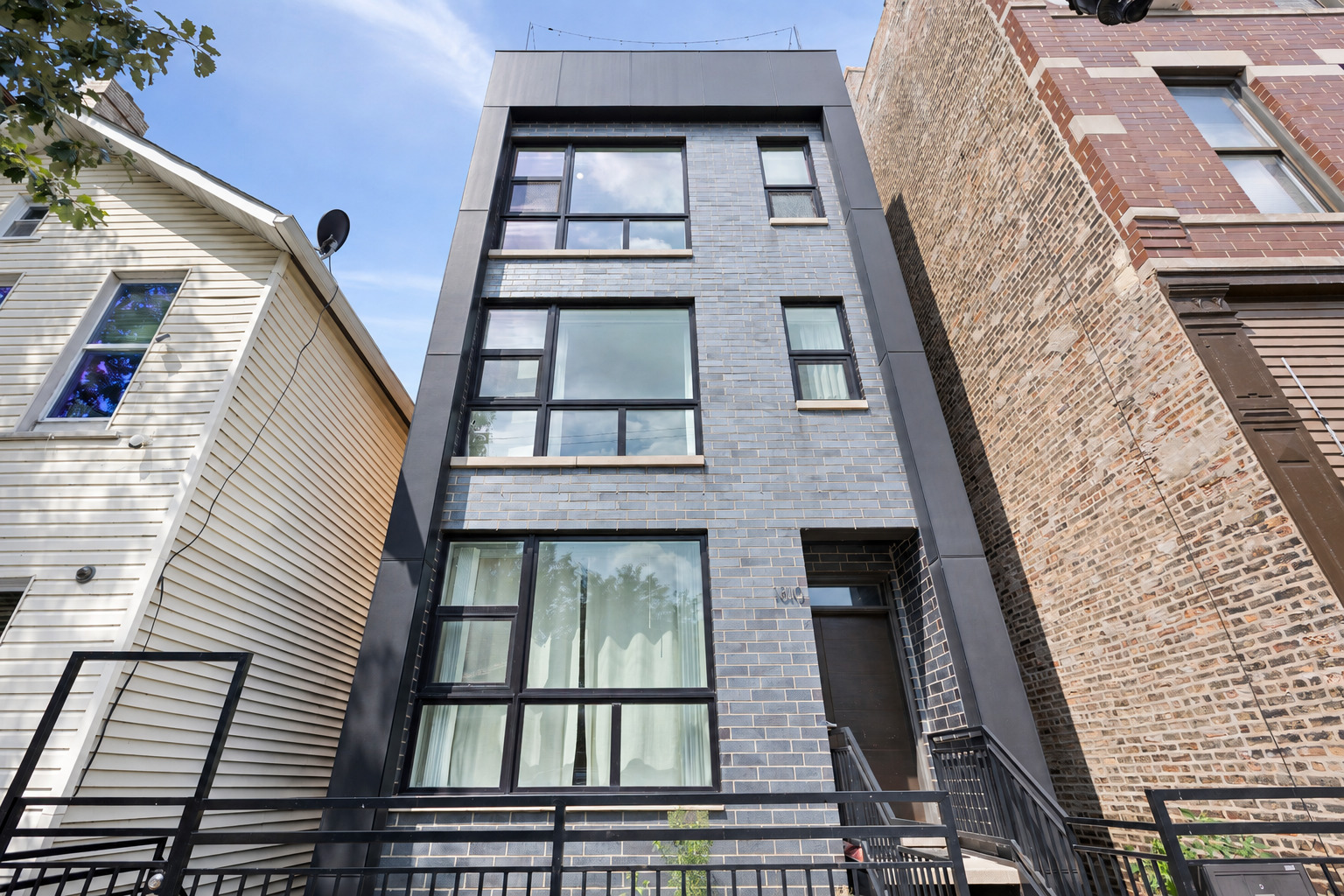 1810 S Racine Avenue 3 Property Photo 1