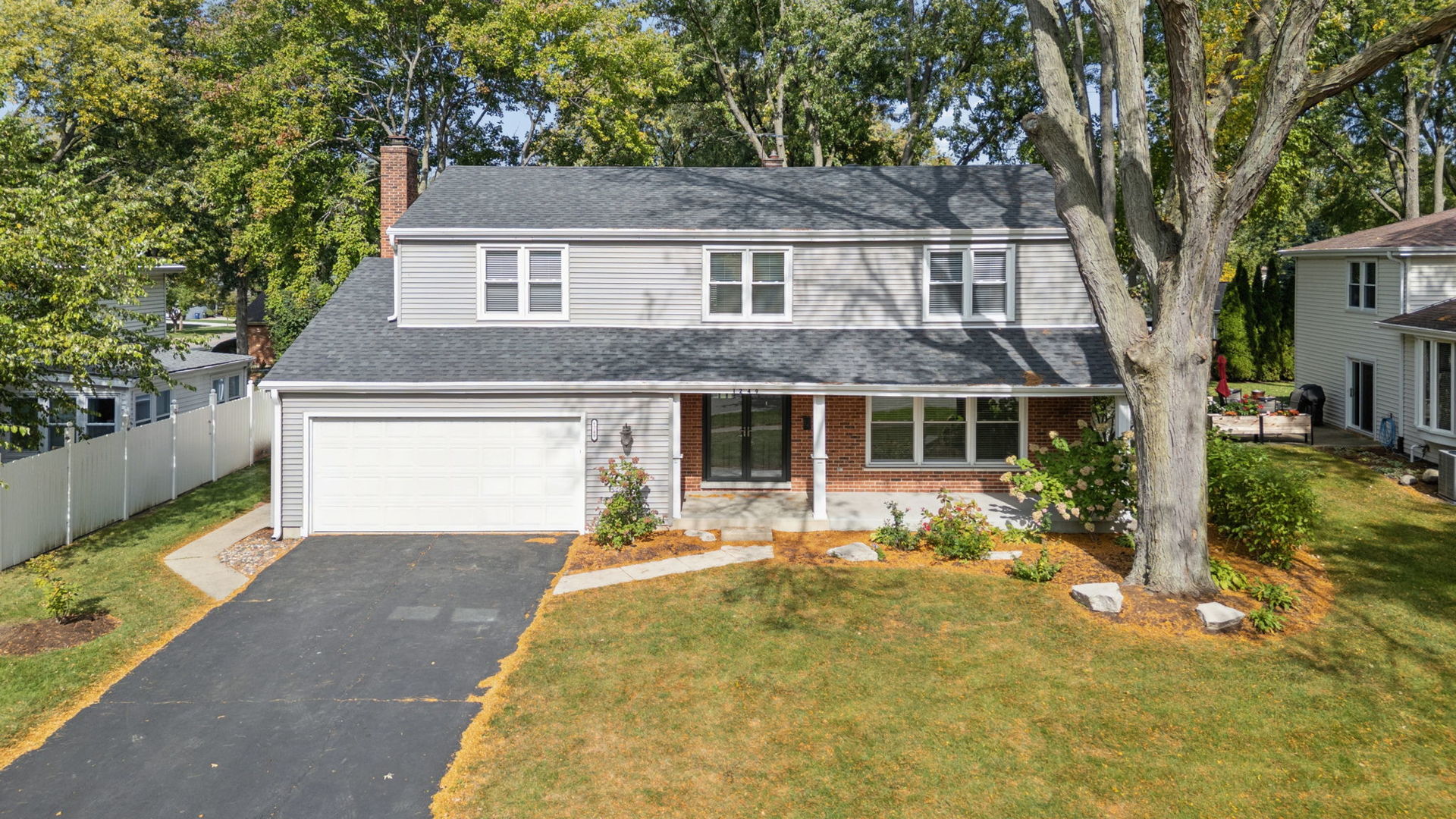 1249 Stonegate Road Property Photo 2