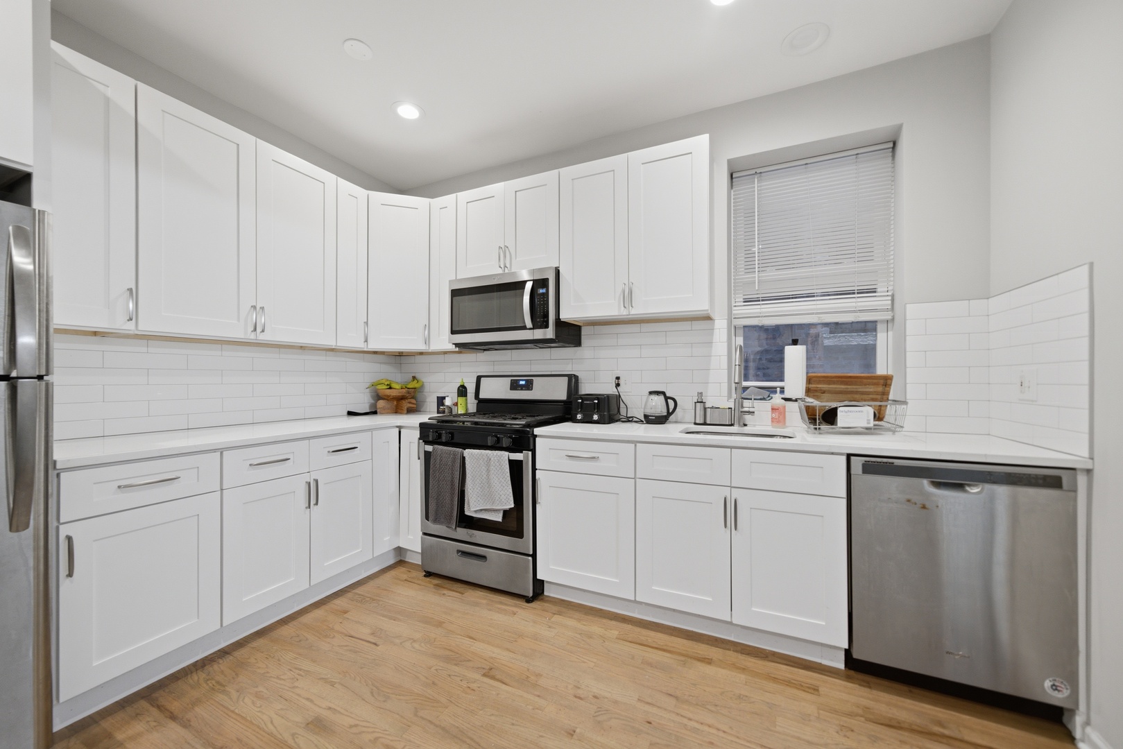 1852 W Wabansia Avenue Property Photo 4