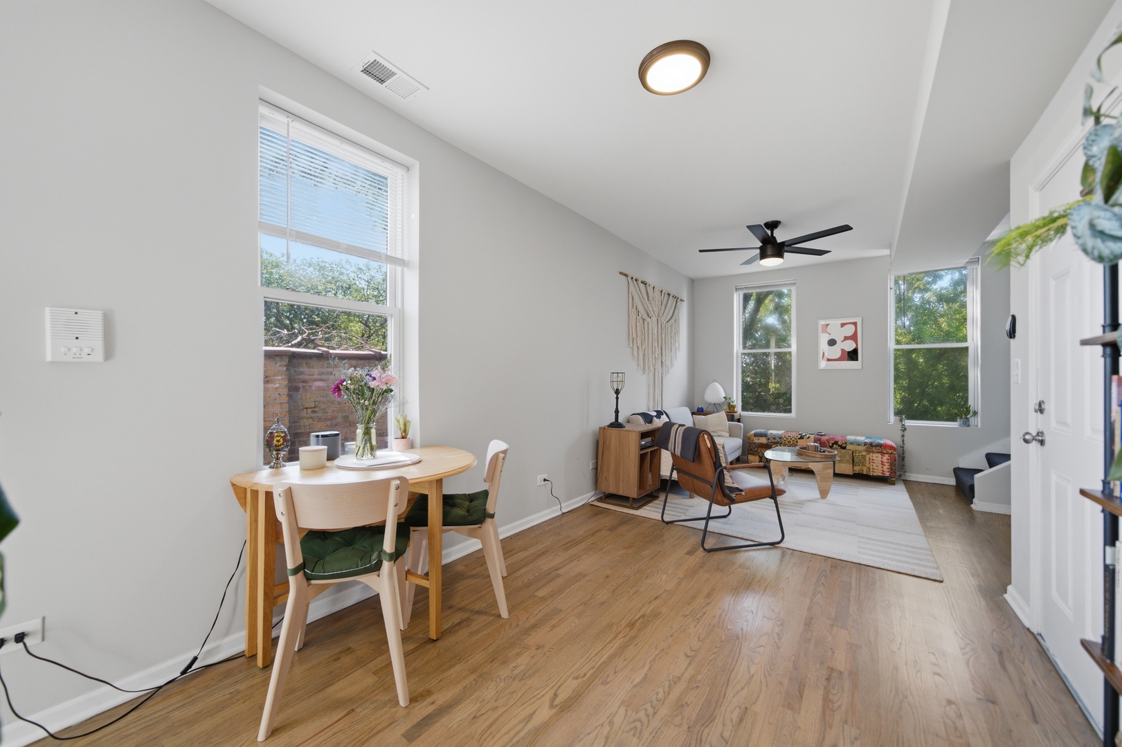 1852 W Wabansia Avenue Property Photo 6