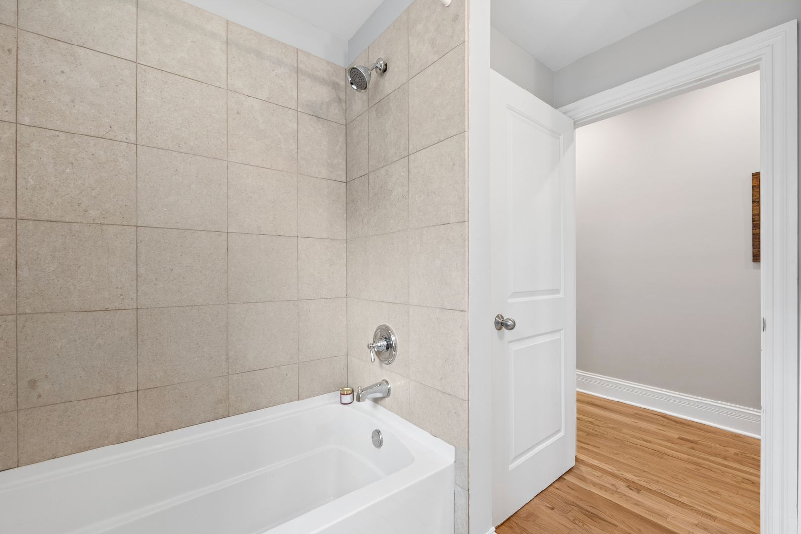 914 W Schubert Avenue 1 Property Photo 11