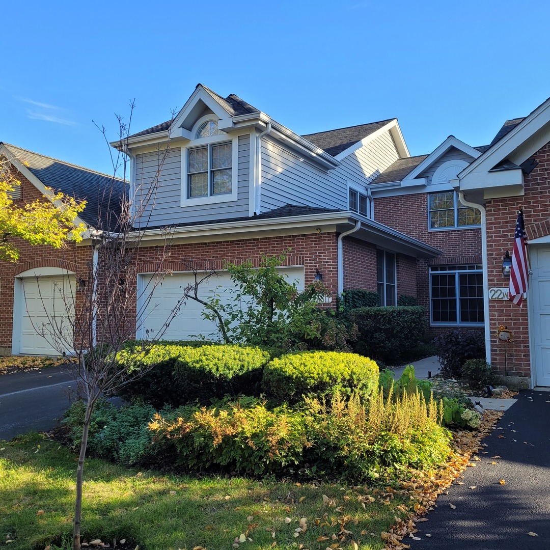 22w517 Parkview Drive Property Photo 1