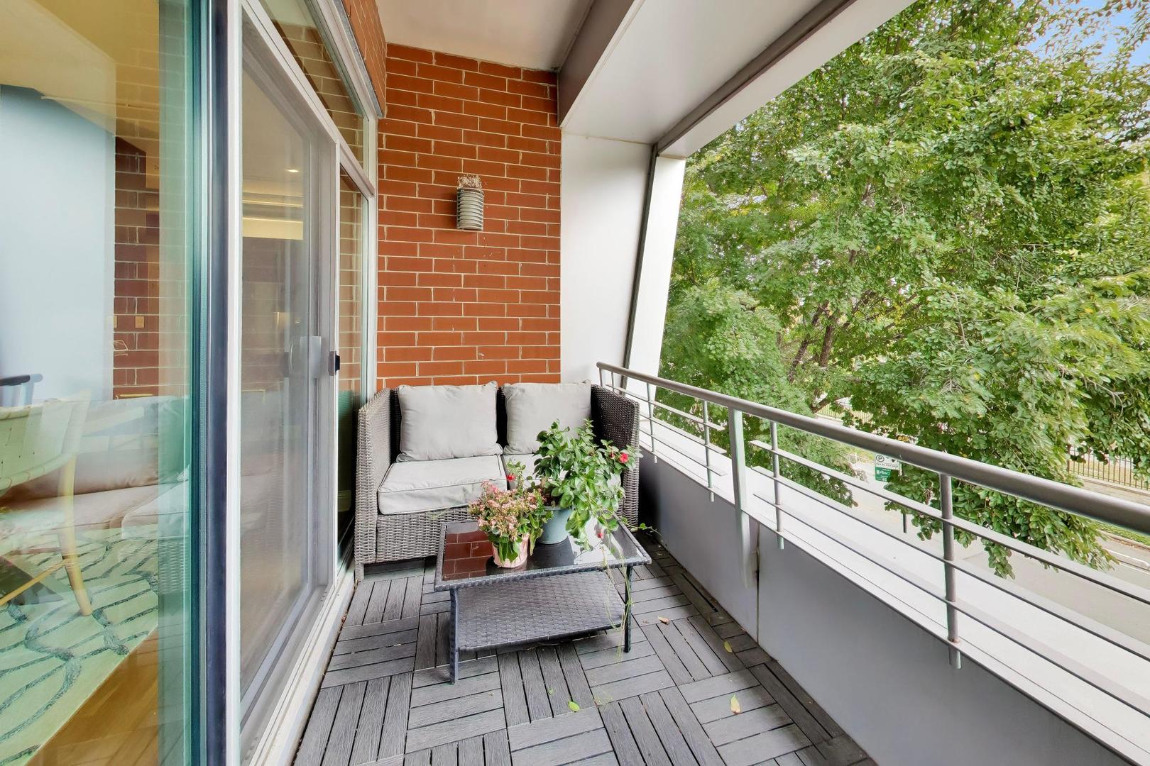 4846 N Clark Street 208 Property Photo 15