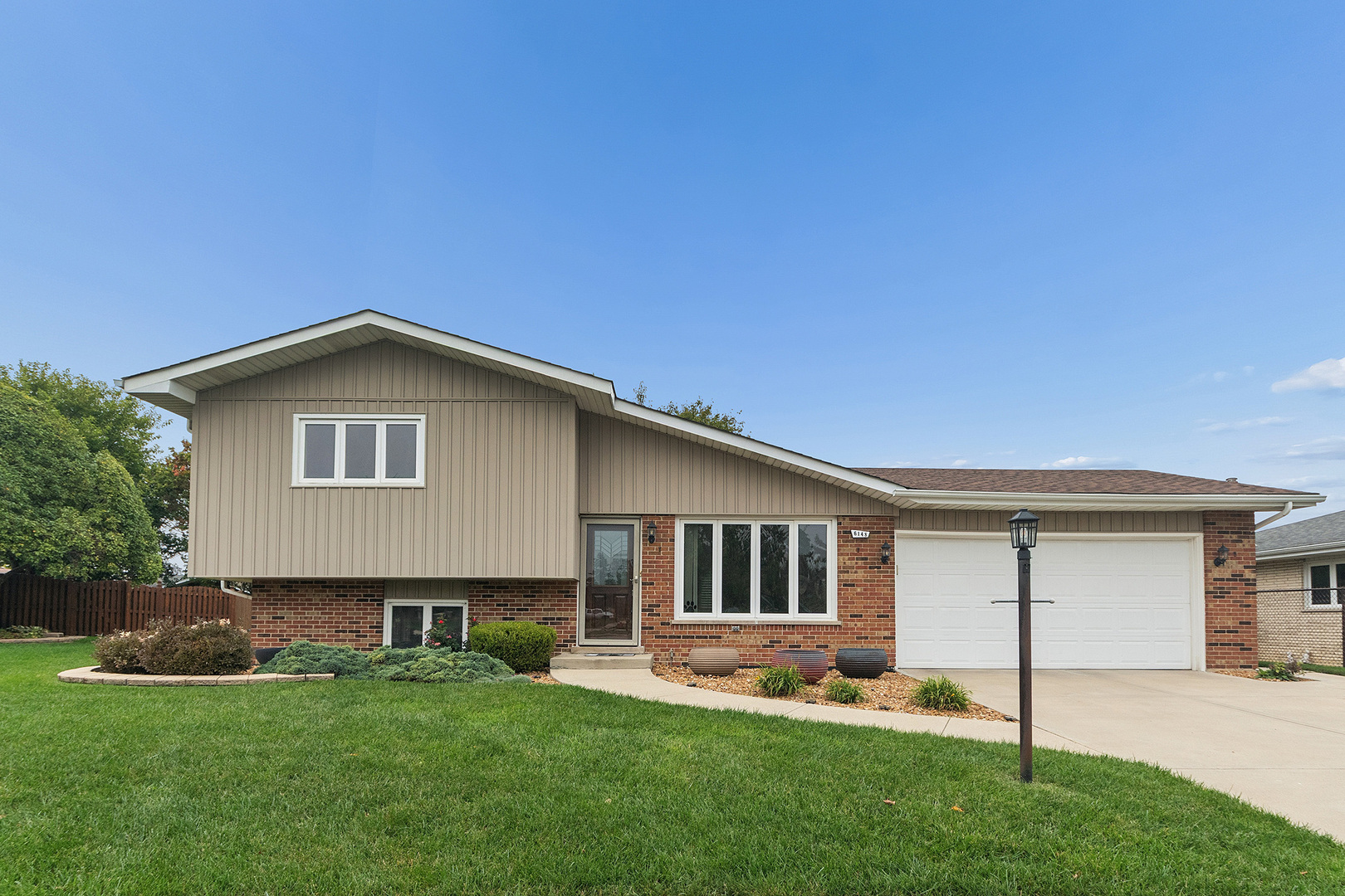 6148 La Grande Court Property Photo 1