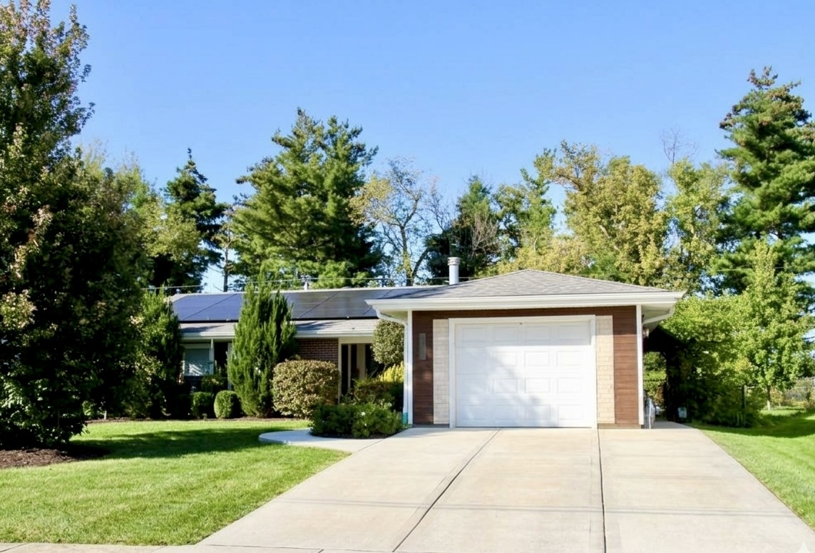 1470 Edgefield Lane Property Photo 1
