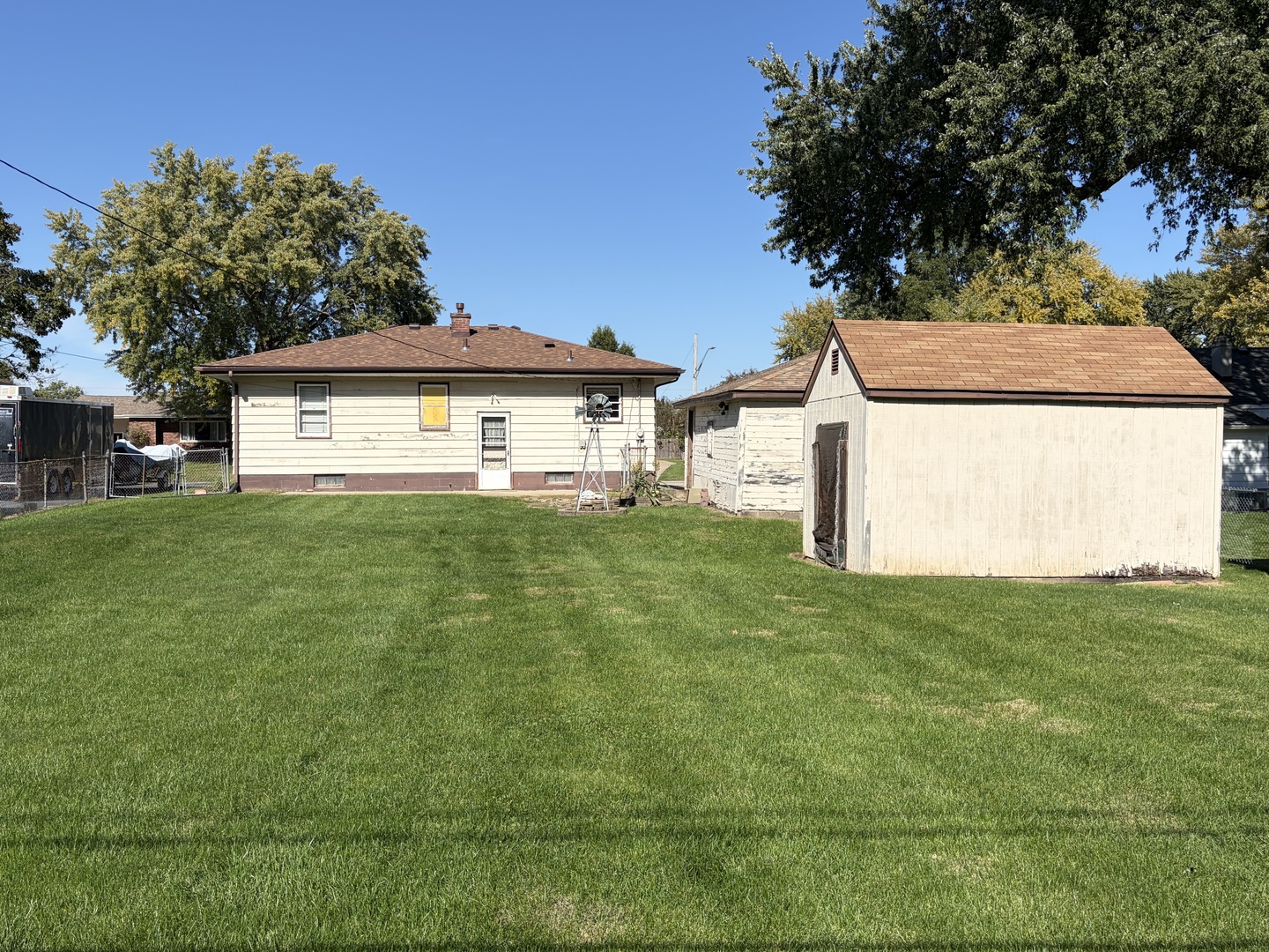 546 Oaklawn Avenue Property Photo 4