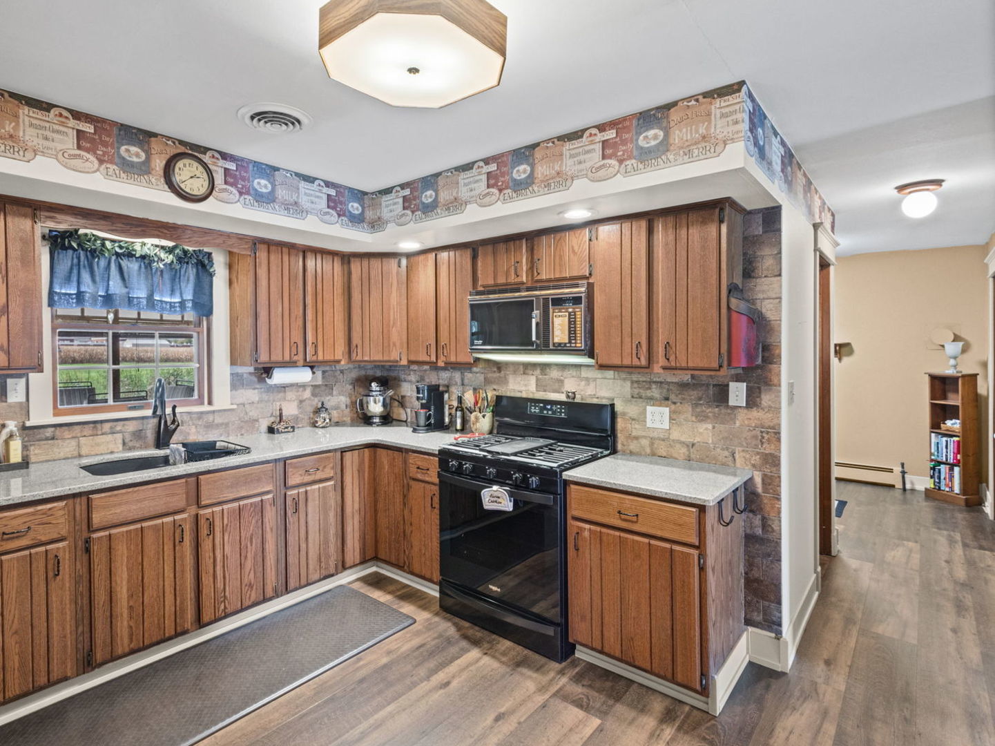 210 S Virginia Street Property Photo 7
