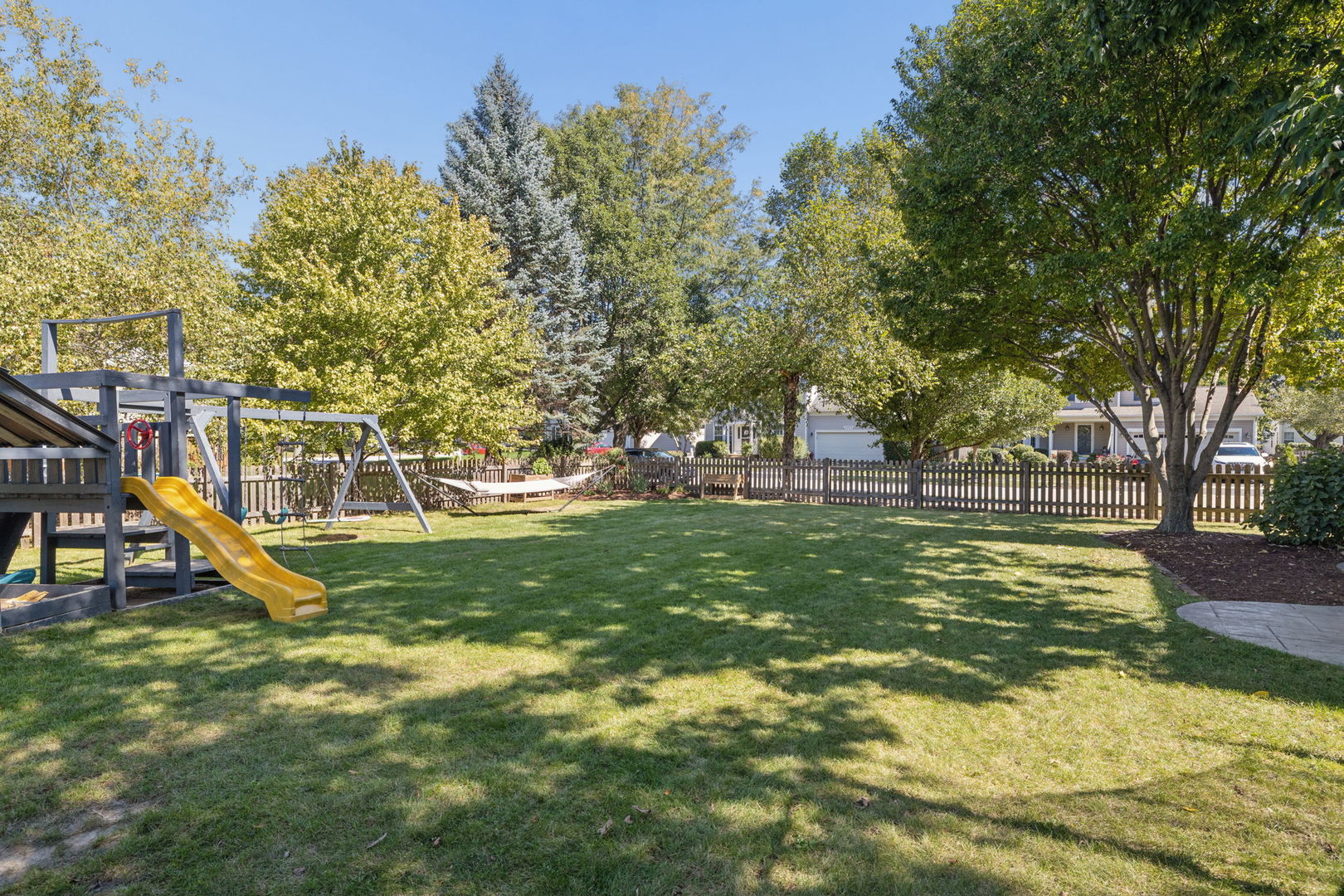 2224 Beaumont Court Property Photo 32