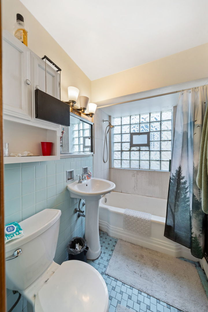 4762 N Lotus Avenue Property Photo 15