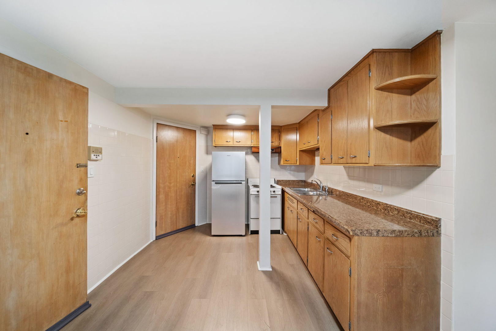 4762 N Lotus Avenue Property Photo 23