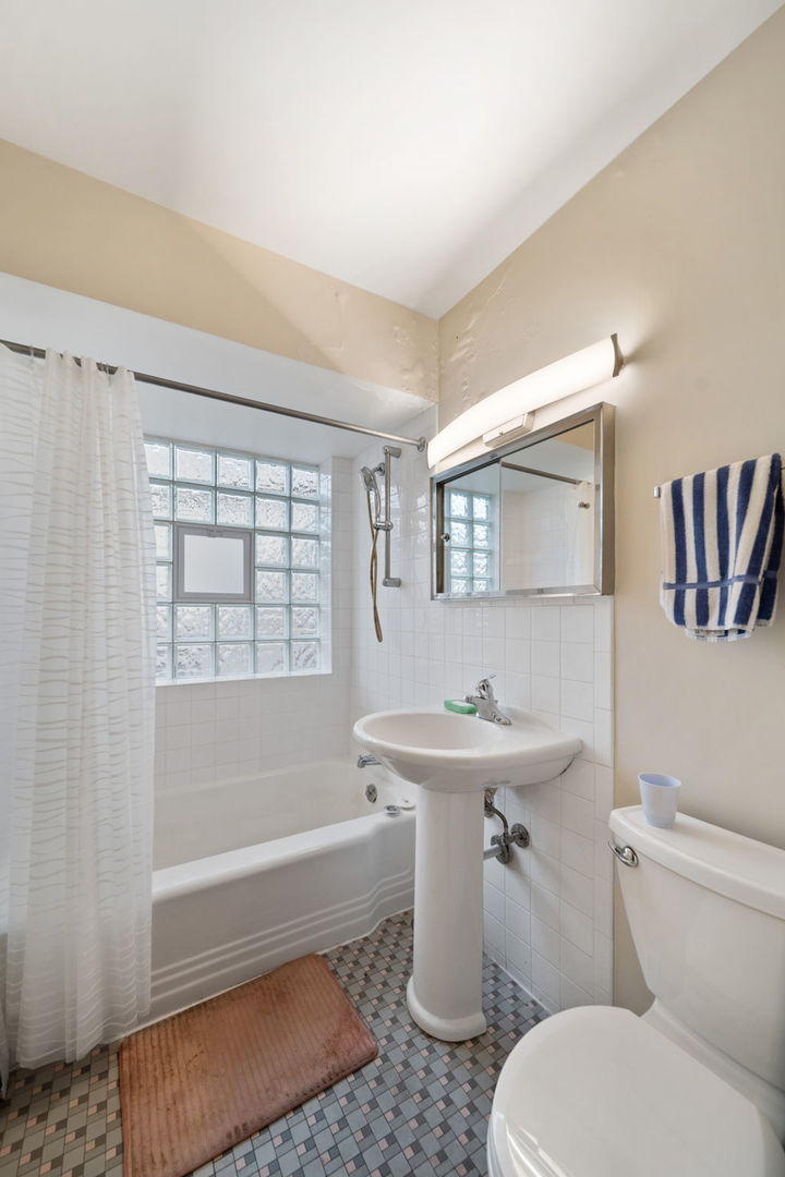 4762 N Lotus Avenue Property Photo 25