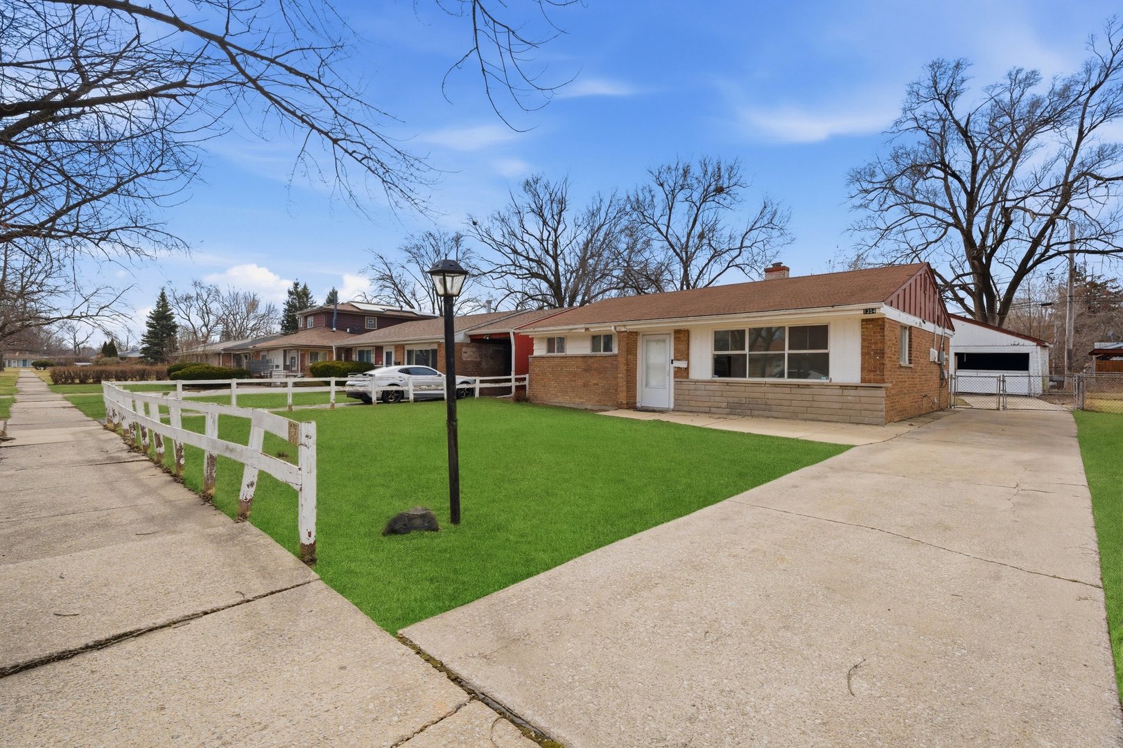 1354 Gordon Avenue Property Photo 1