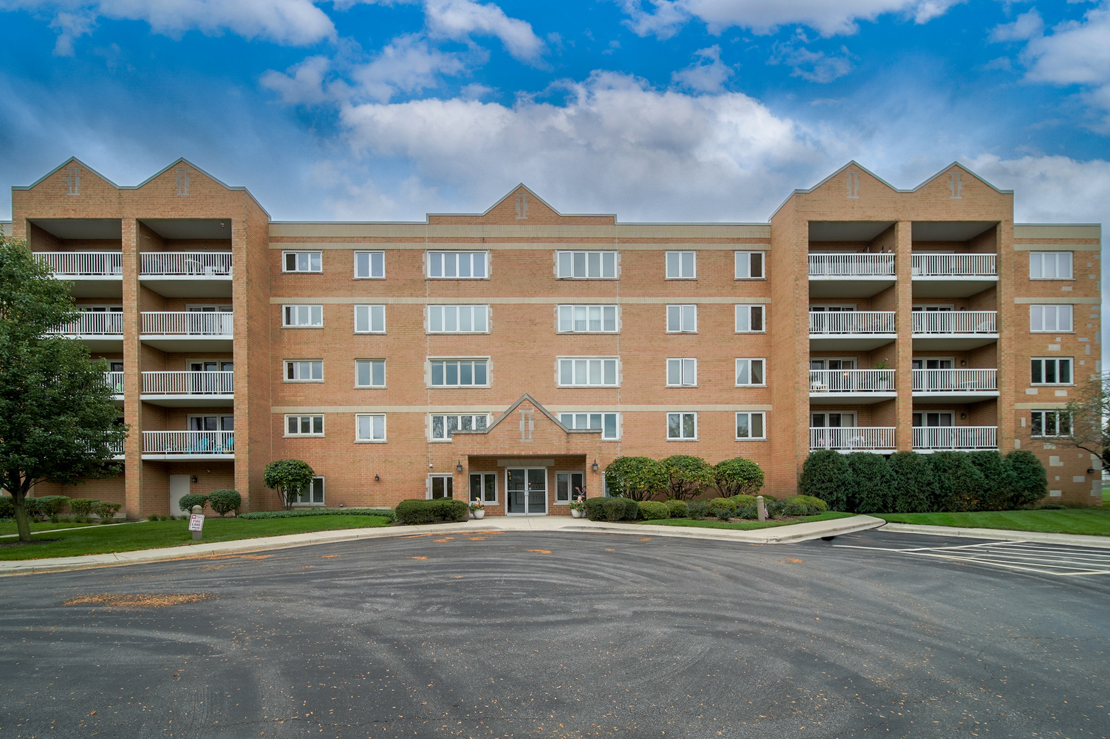7450 N Waukegan Road 309 Property Photo 1