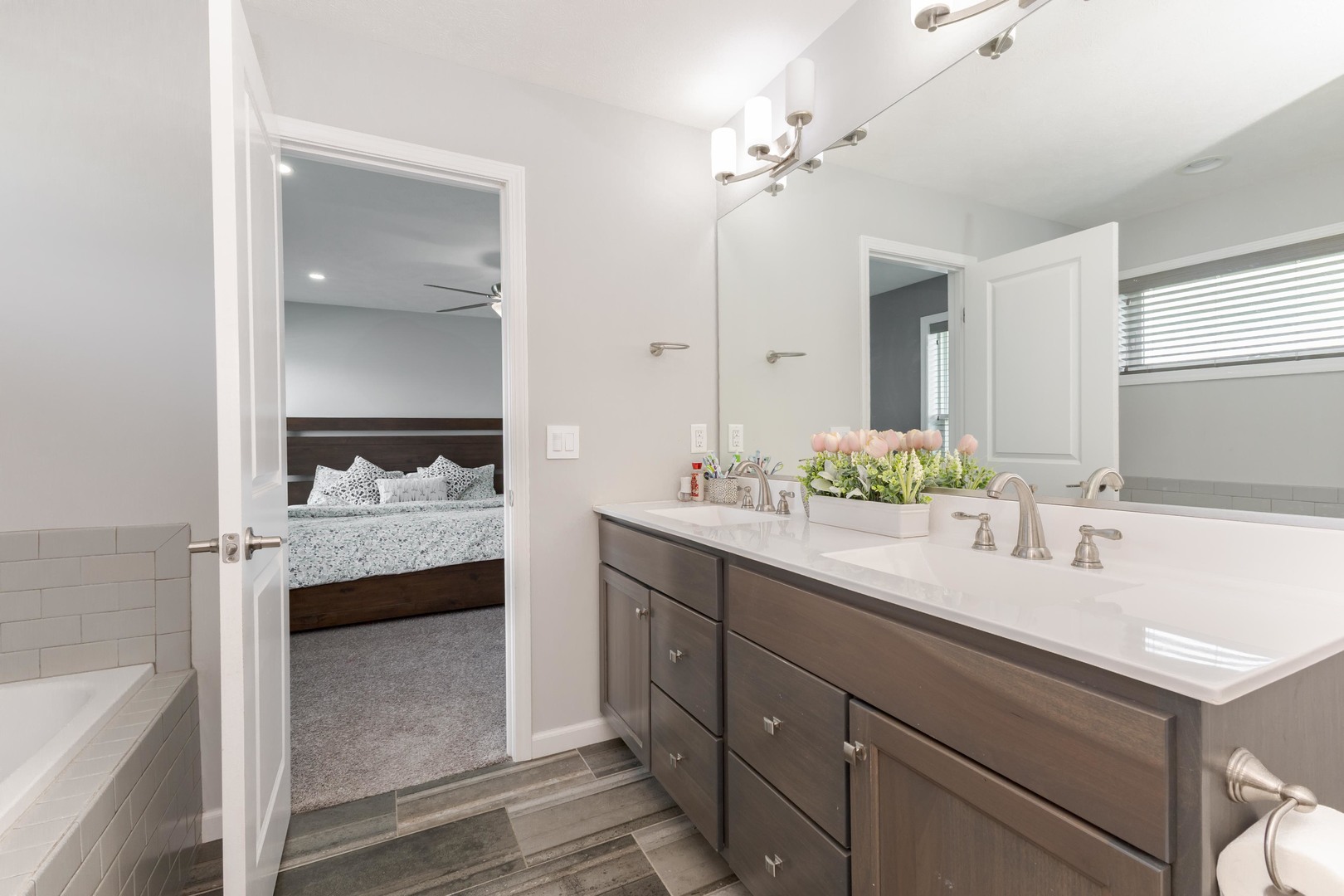 1116 Staghorne Way Property Photo 12