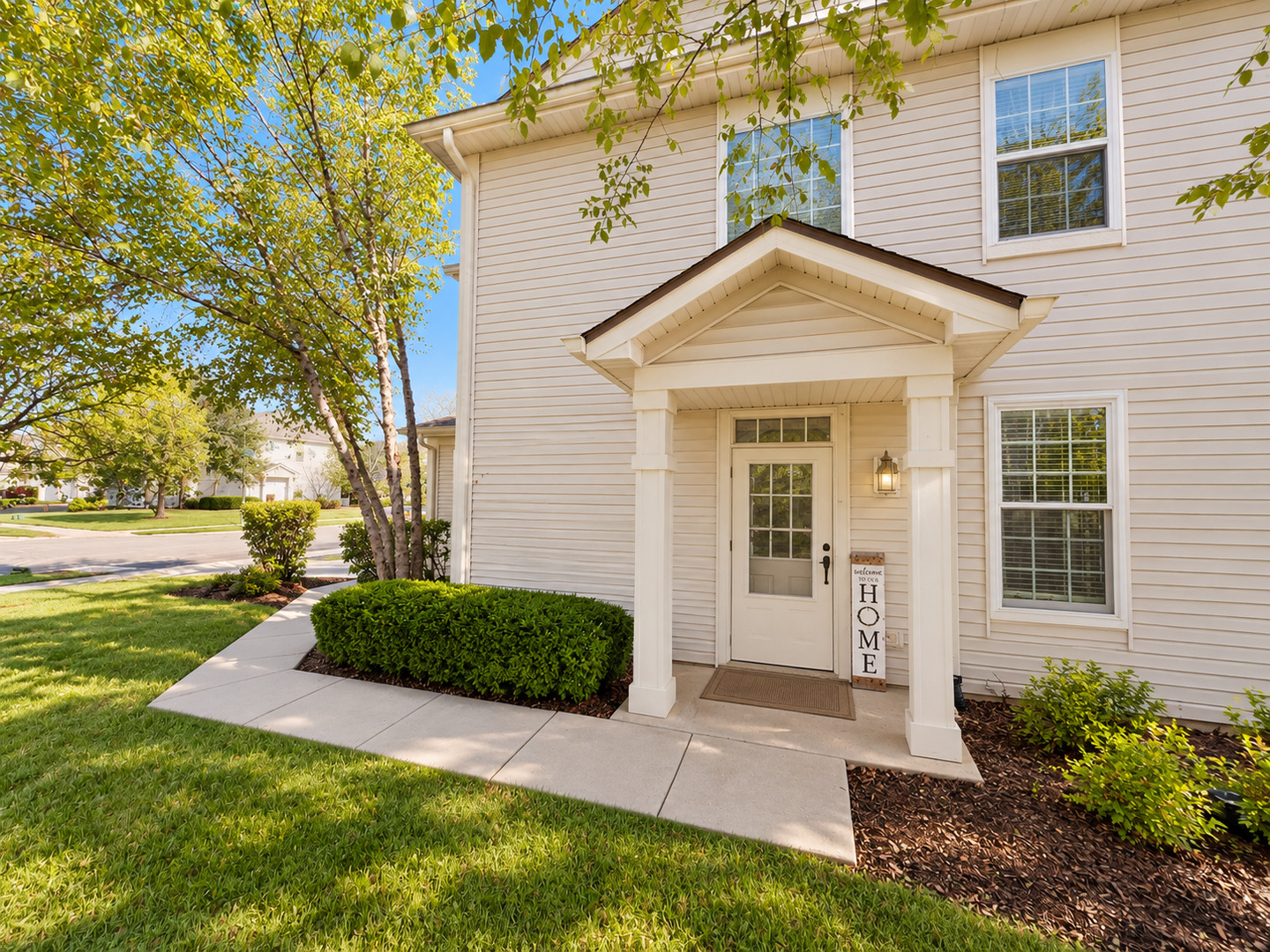 2100 Sunrise Circle Property Photo 4