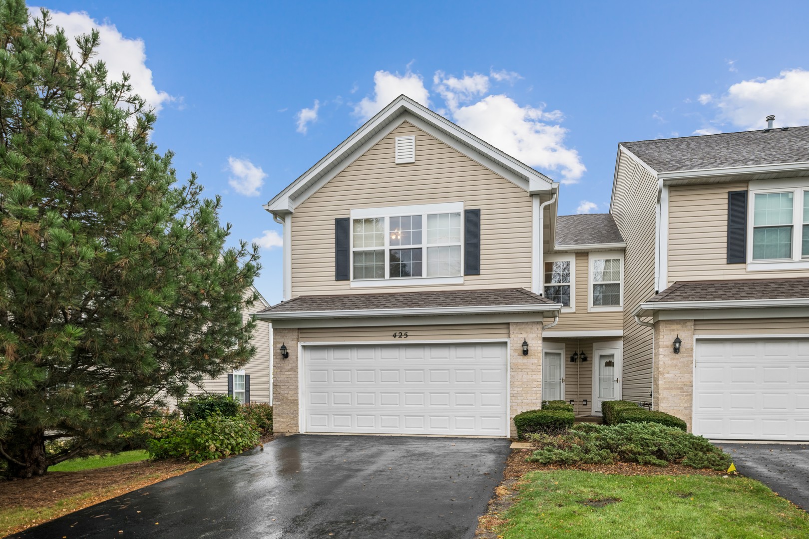 425 Windham Cove Drive Property Photo 1