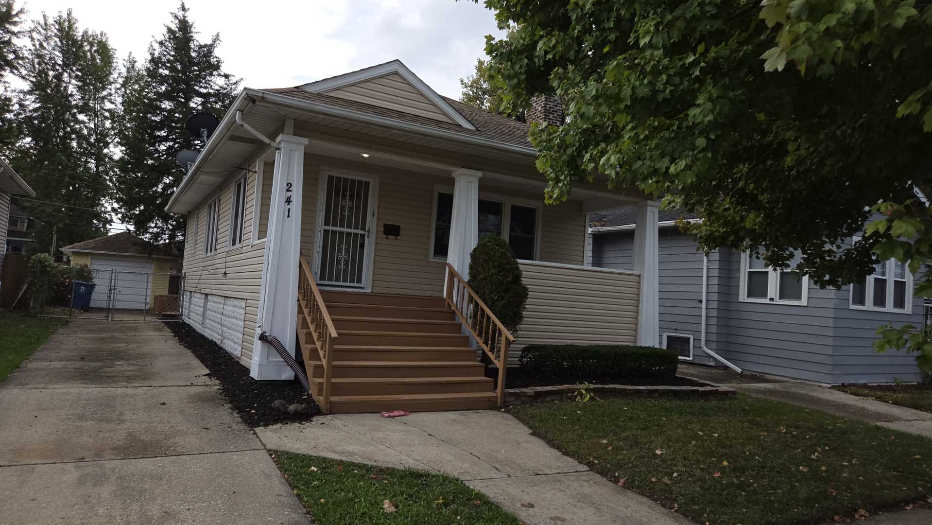 241 Warren Street Property Photo 1
