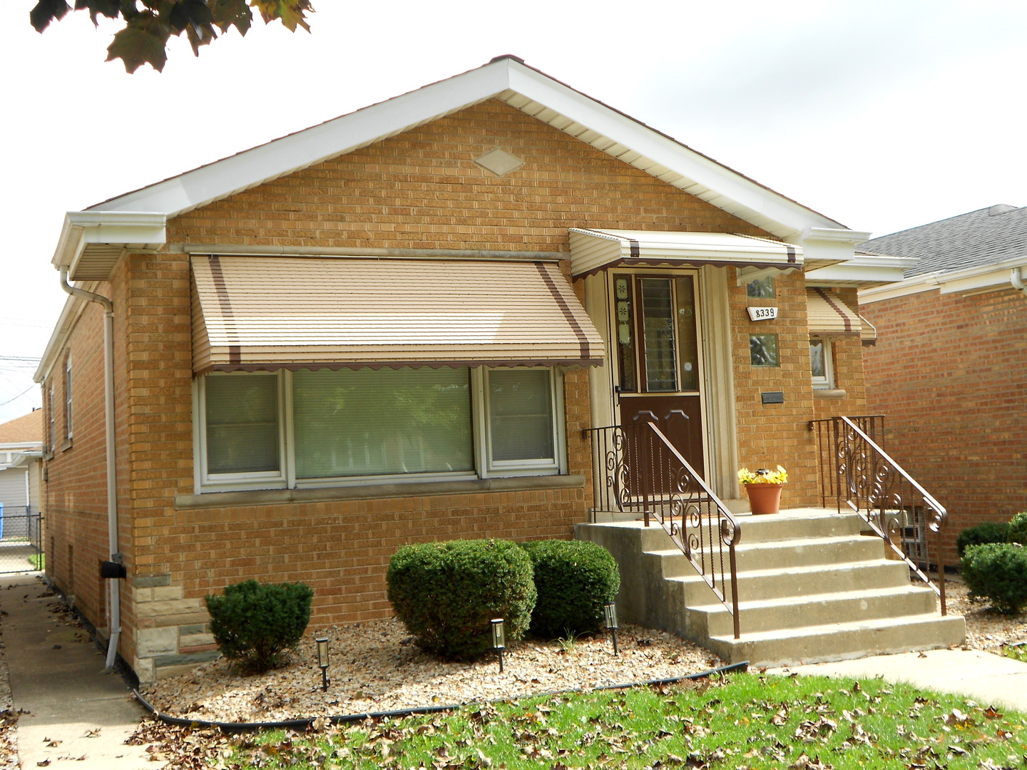 8339 S Kenneth Avenue Property Photo 1