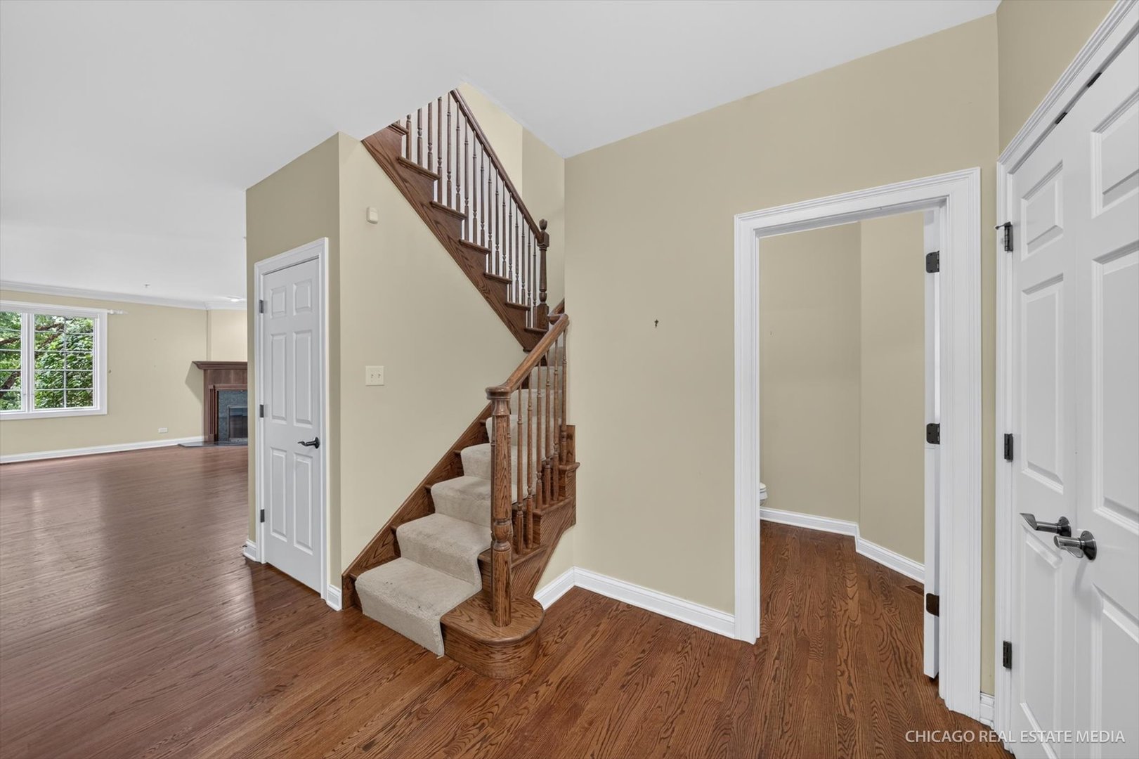 790 Parkview Court Property Photo 4