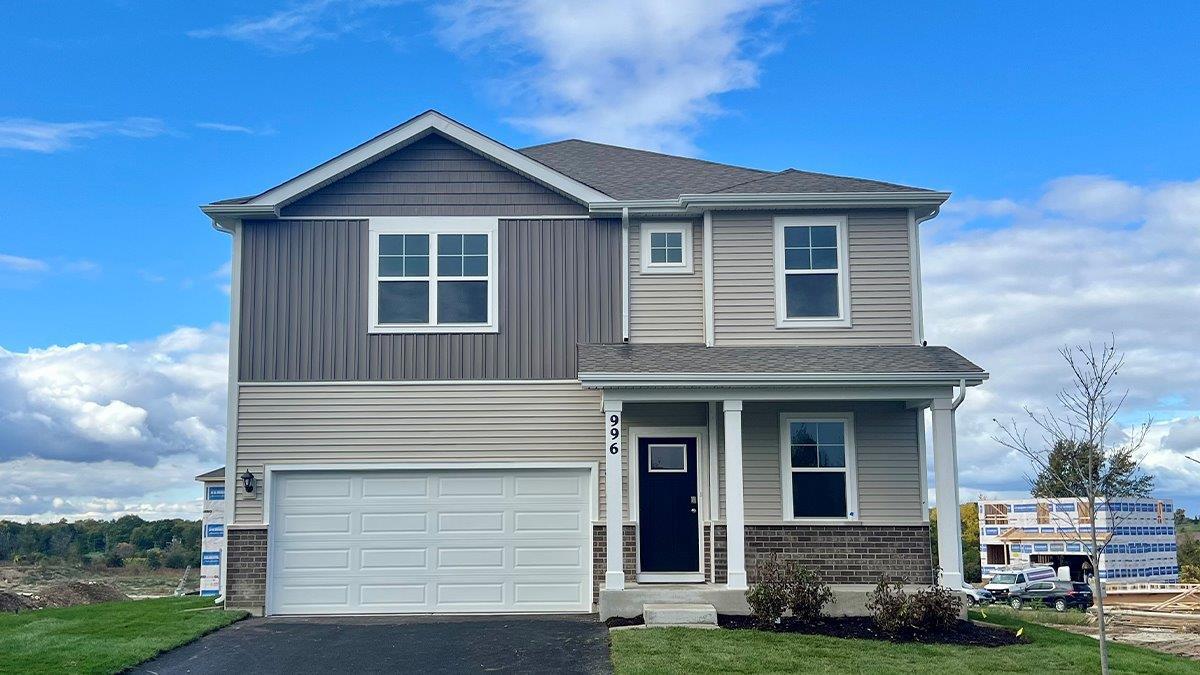 996 Sapphire Lane Property Photo 1