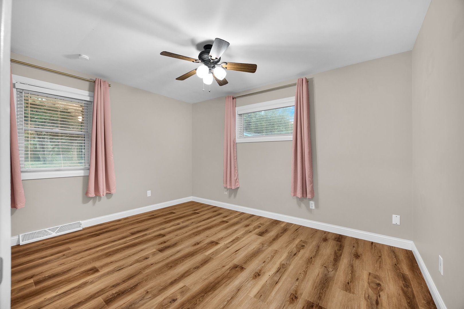 211 Gregory Street Property Photo 18