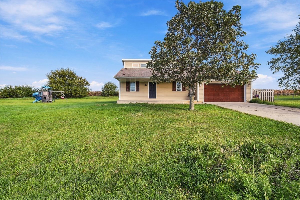 414 Travis Drive Property Photo 1