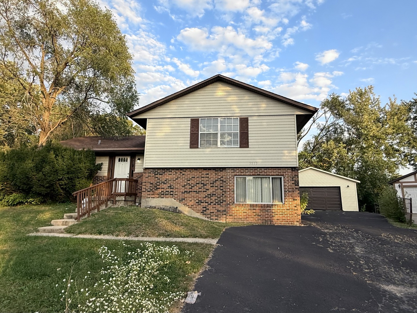 3515 Bordeaux Court Property Photo 1