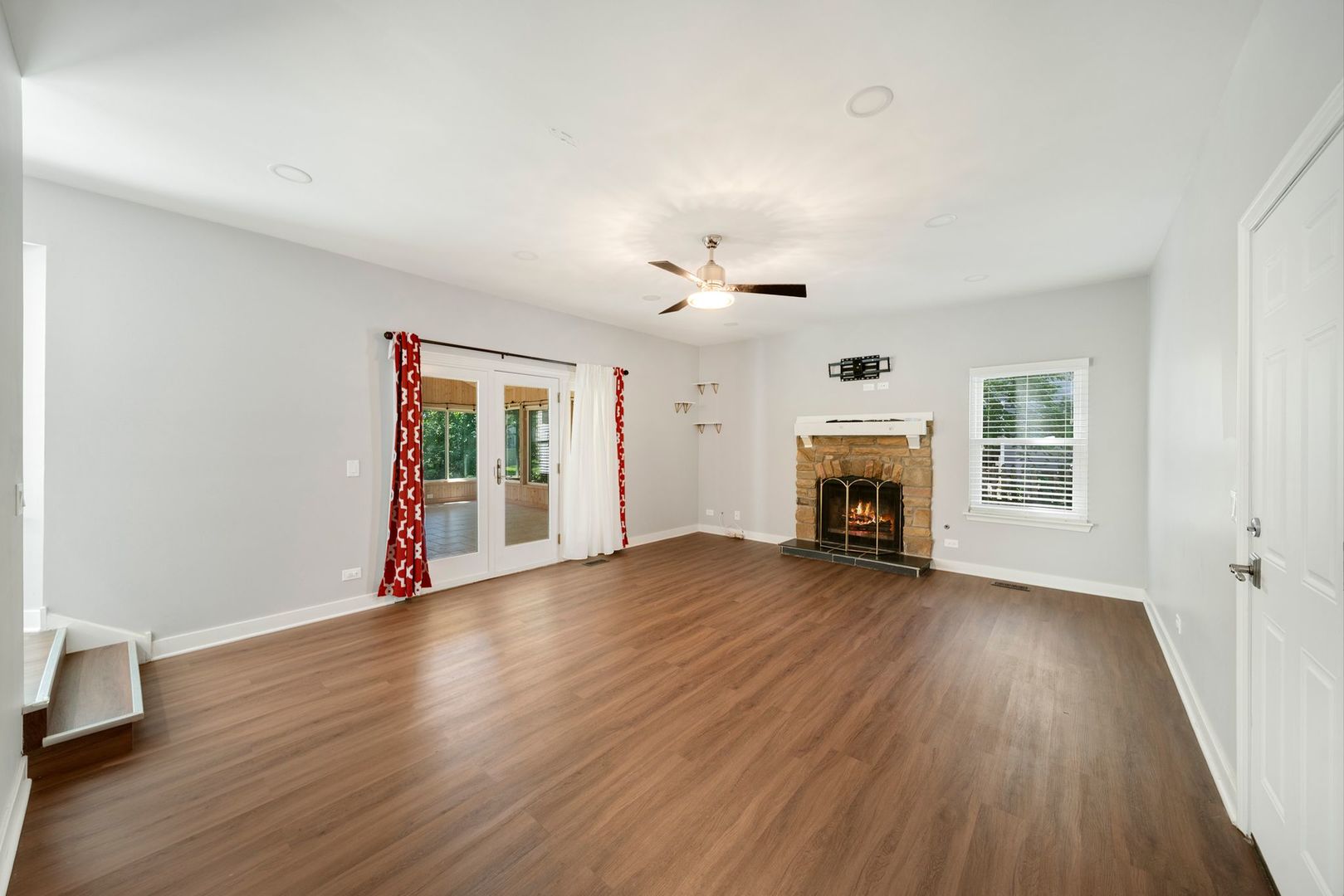 1384 Marble Hill Drive Property Photo 7