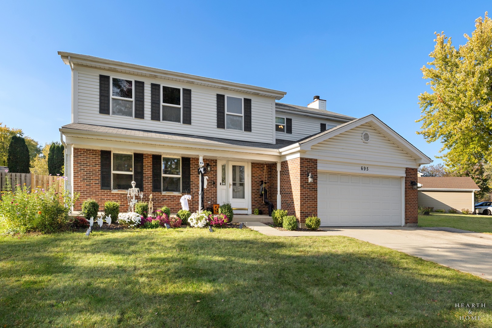 695 Fox Run Lane Property Photo 1