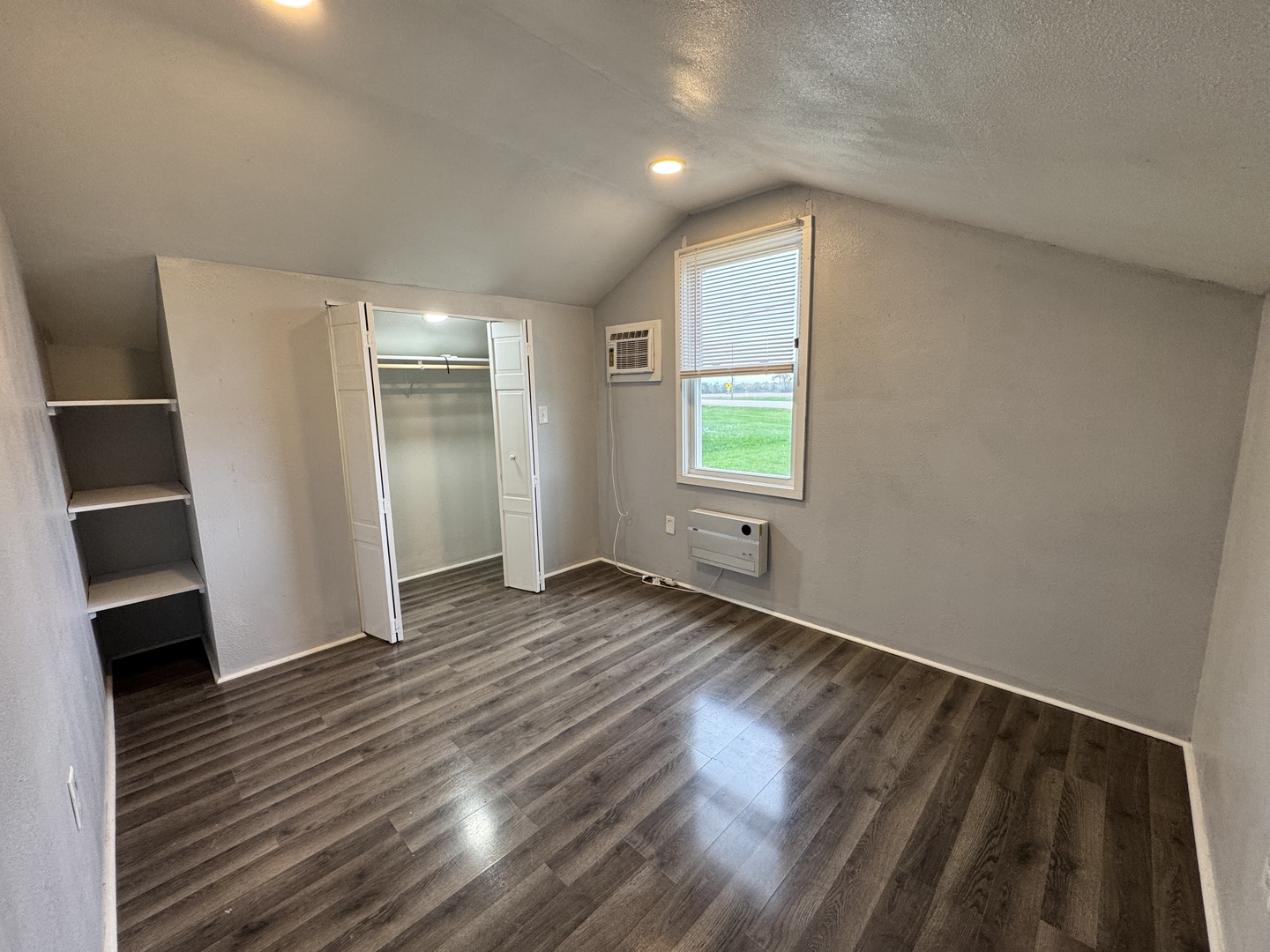 106 Redwood Manor Property Photo 29