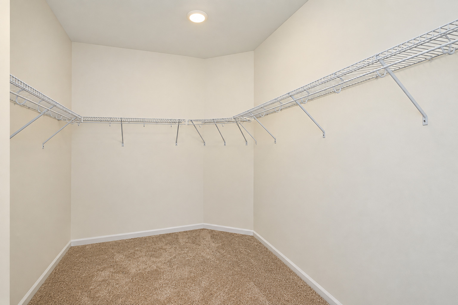 112 Sweetflag Circle Property Photo 9