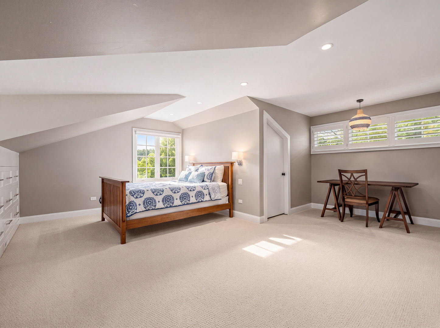 1040 S Green Bay Road Property Photo 31