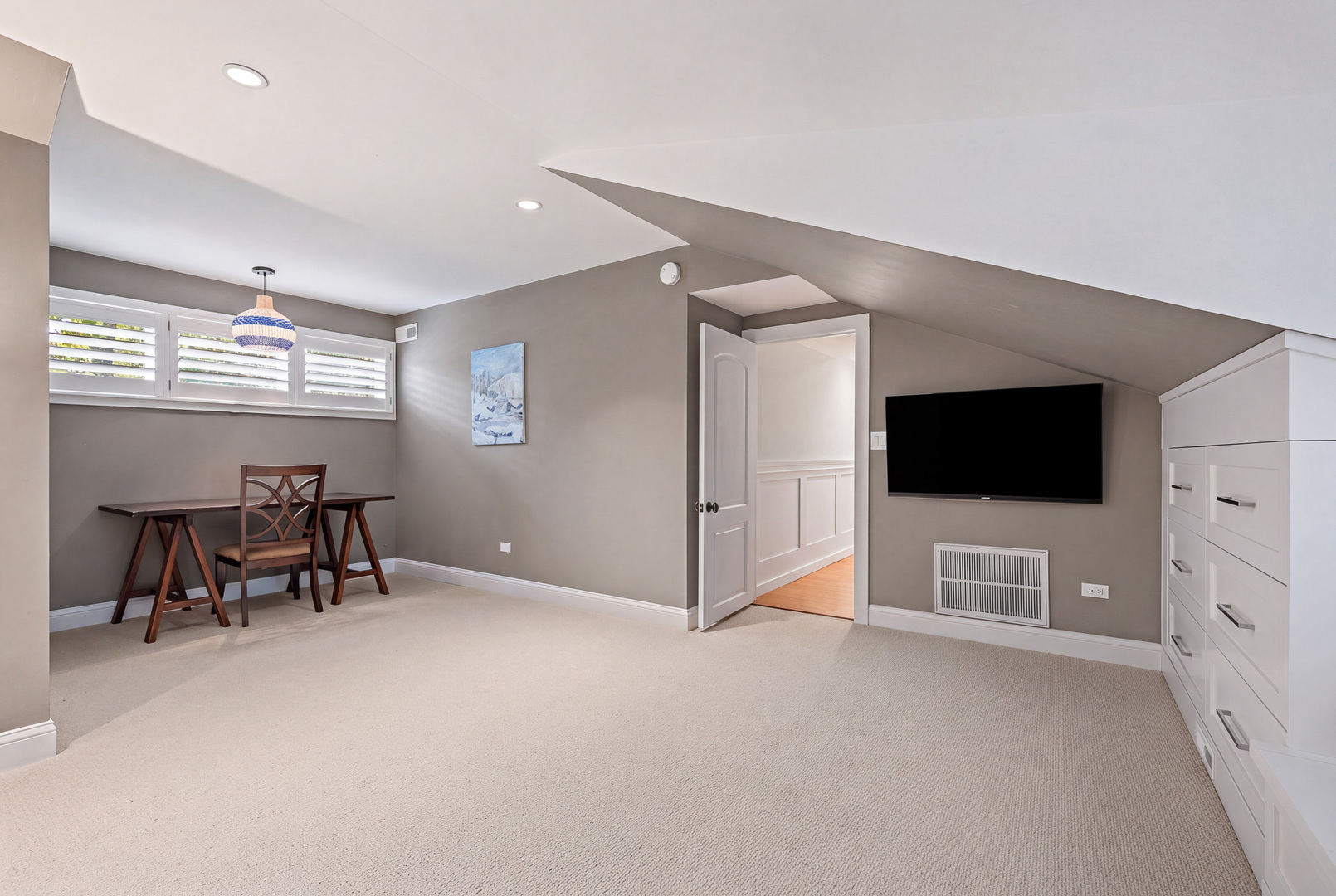1040 S Green Bay Road Property Photo 33