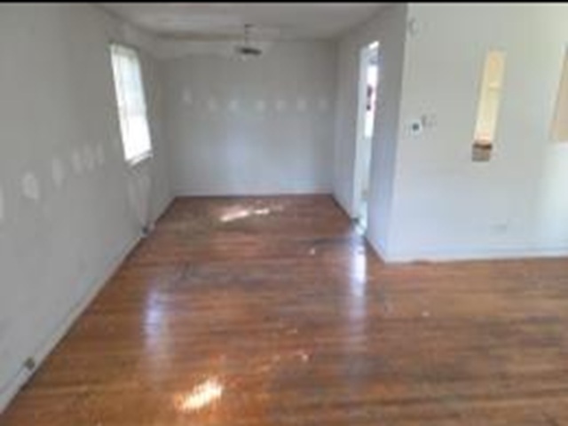 16908 Glen Oaks Drive Property Photo 4