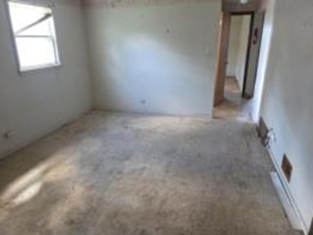 16908 Glen Oaks Drive Property Photo 9