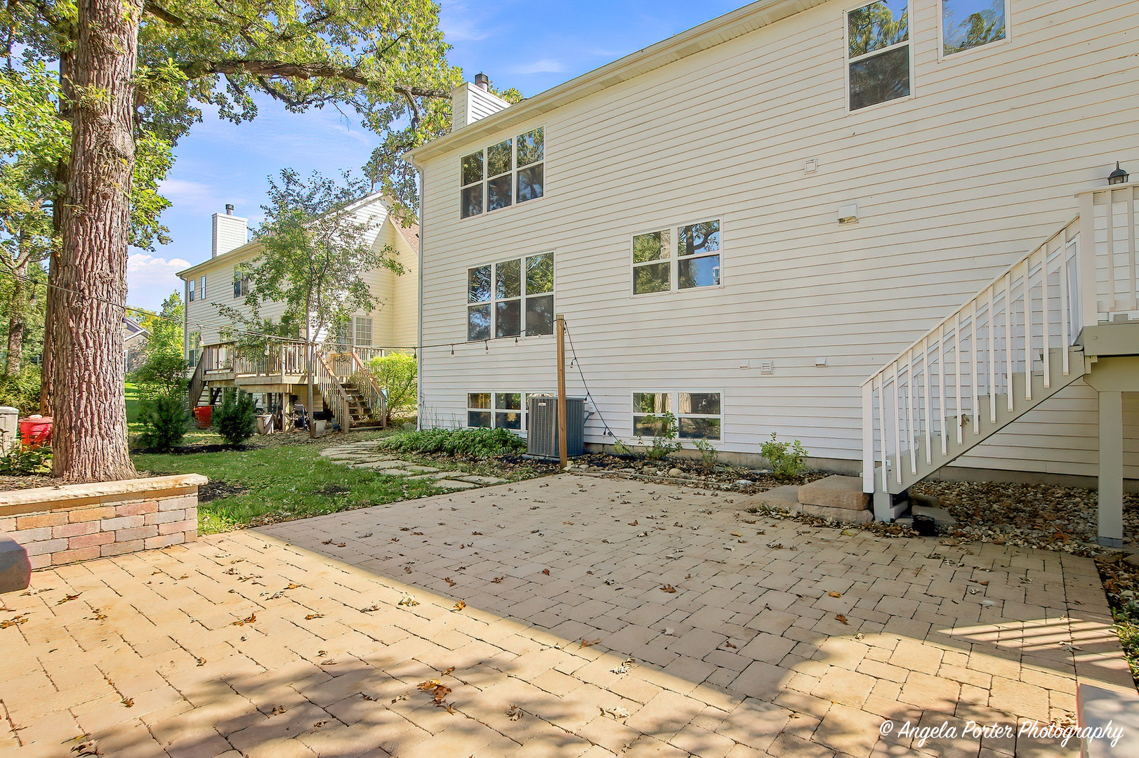 606 Barberry Trail Property Photo 4