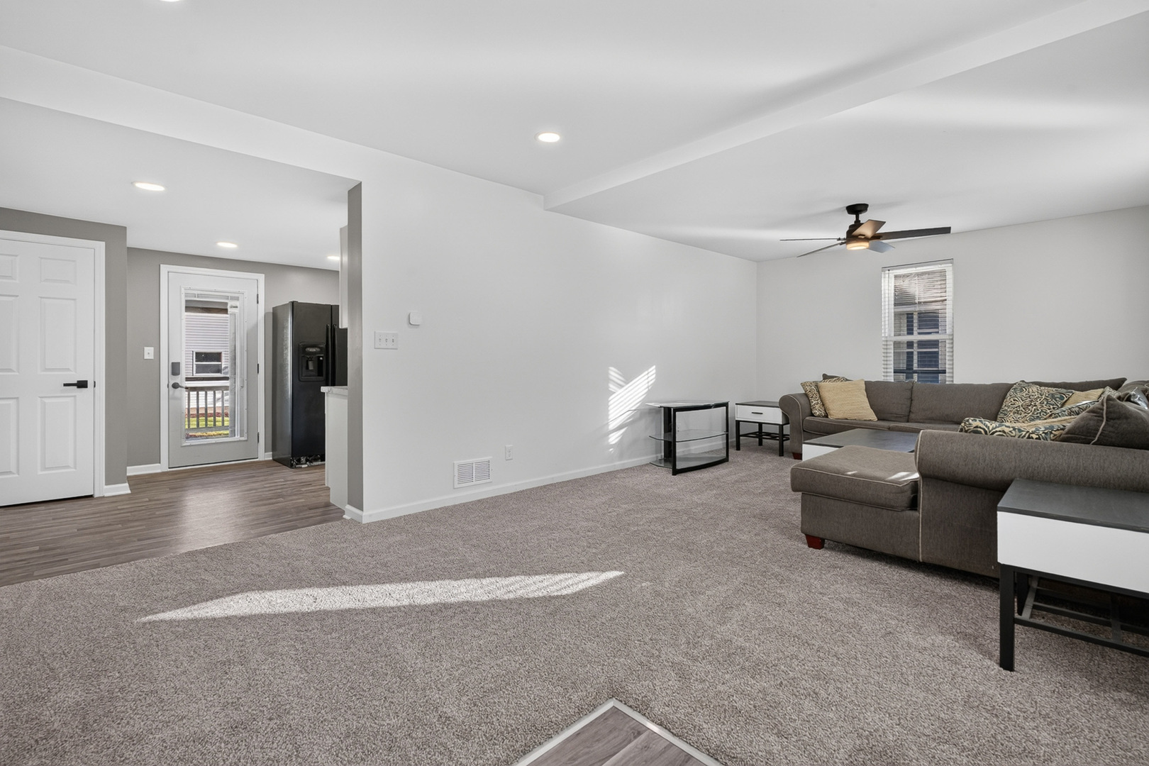 1103 State Street Property Photo 4