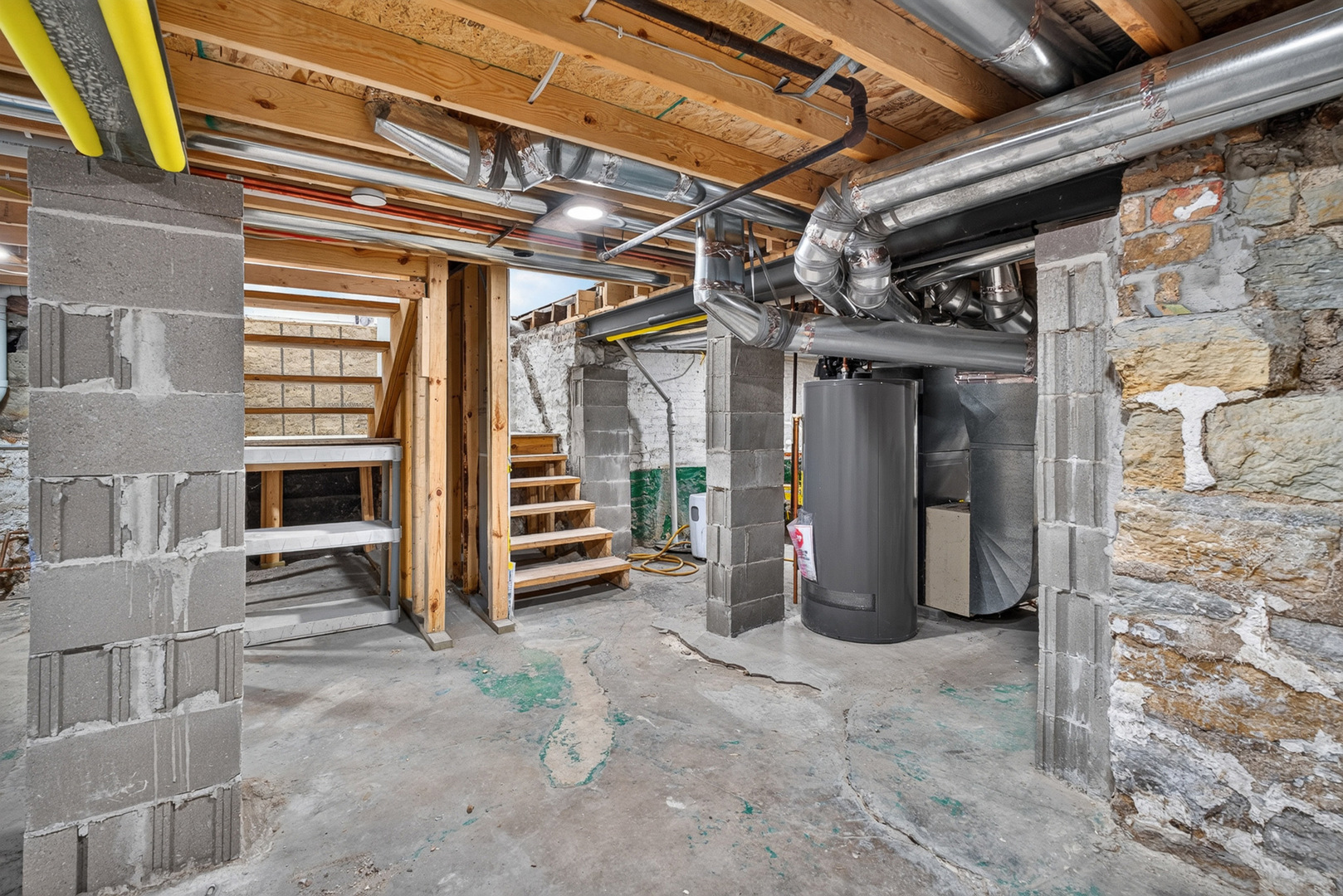 1103 State Street Property Photo 16