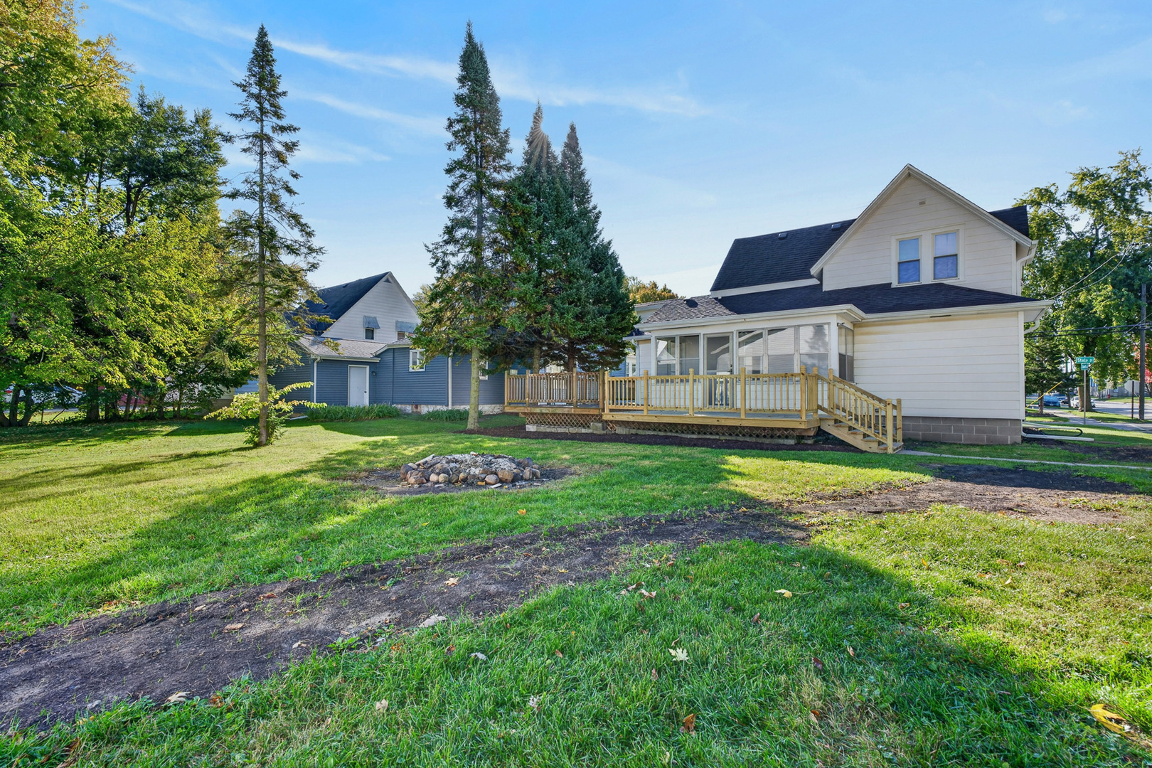 1103 State Street Property Photo 21
